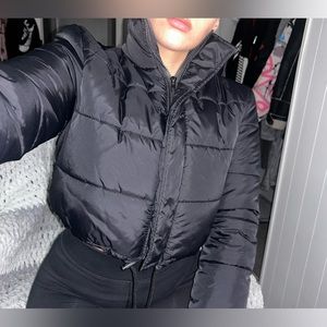 Black puffer crop top jacket